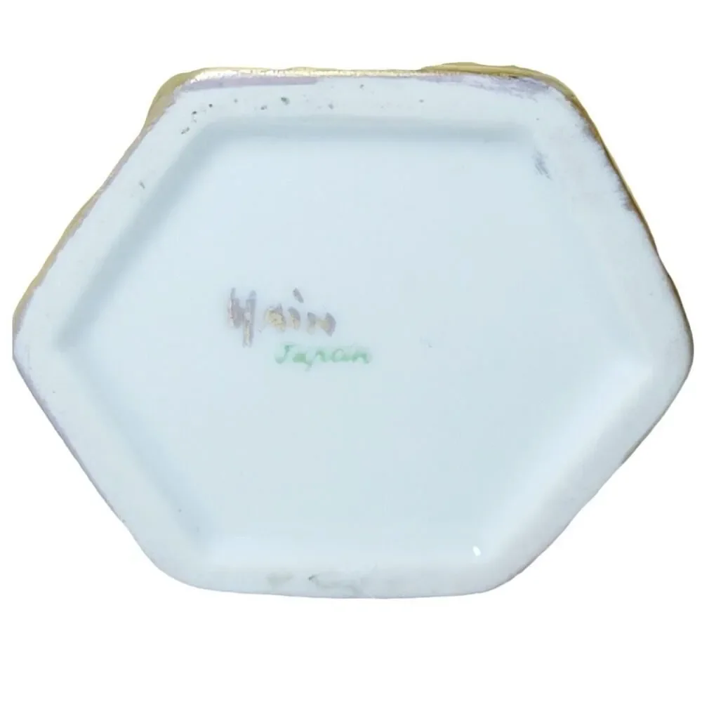 Unbranded vintage gold